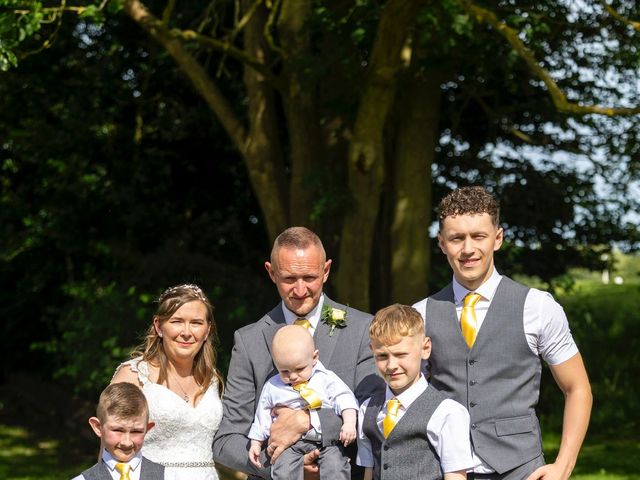 Kevin and Gemma's Wedding in Norwich, Norfolk 5