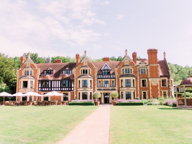 Niall and Caroline&apos;s Wedding in Evesham, Worcestershire 3