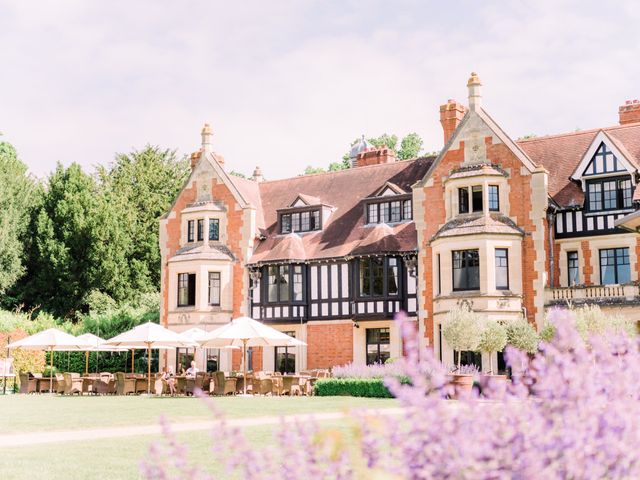 Niall and Caroline&apos;s Wedding in Evesham, Worcestershire 4