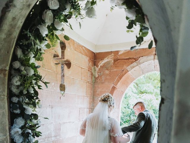 Sam and Lauren&apos;s Wedding in Bromsgrove, Worcestershire 16