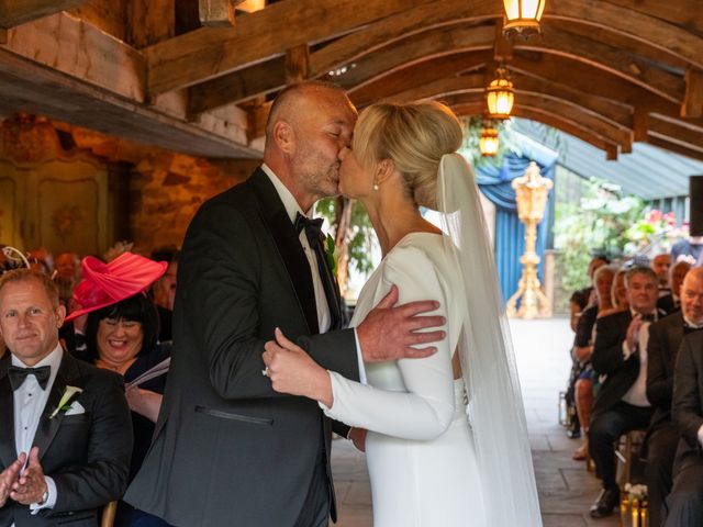 Dawn and Mark's Wedding in Alnwick, Northumberland 67