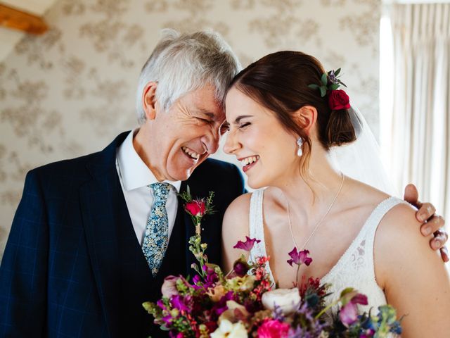 Groom and Bride&apos;s Wedding in Royston, Cambridgeshire 19