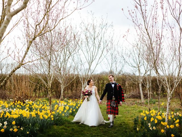 Groom and Bride&apos;s Wedding in Royston, Cambridgeshire 61