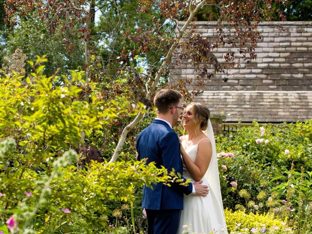 James and Hannah's Wedding in Cambridge, Cambridgeshire 24