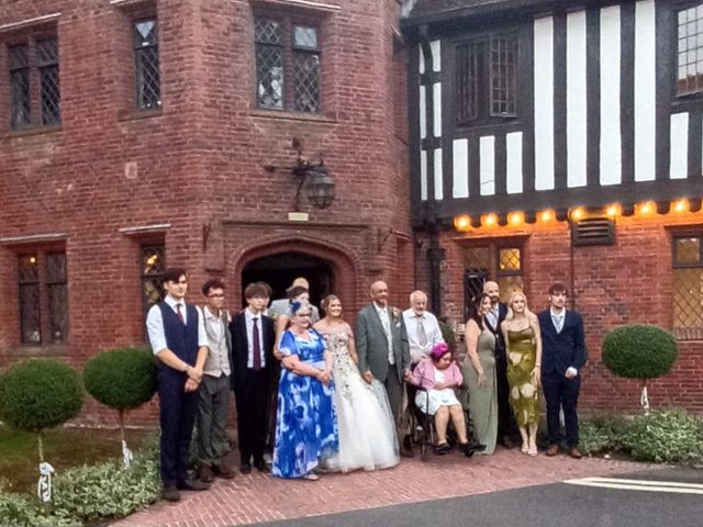 Gemma and Simon's Wedding in Kidderminster, Worcestershire 2