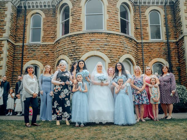 Wayne and Kirsty's Wedding in Arnold, Nottinghamshire 7