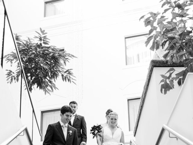 Ilias and Zoe&apos;s Wedding in Cambridge, Cambridgeshire 7