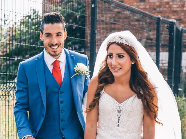 Mario and Androulla&apos;s Wedding in Liverpool, Merseyside 20