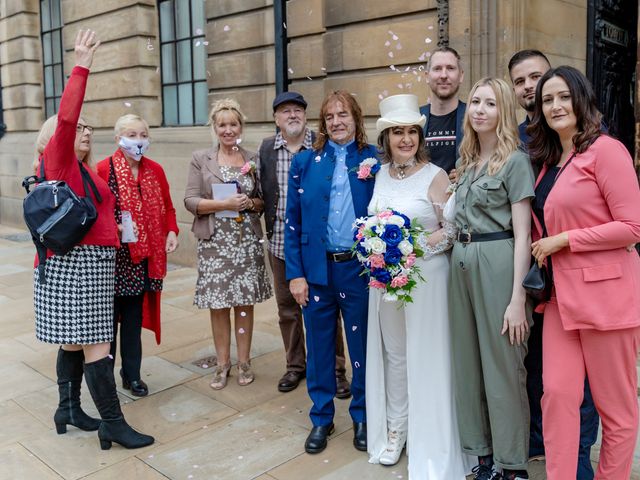 Sue and Steiner's Wedding in Hull, East Riding of Yorkshire 6