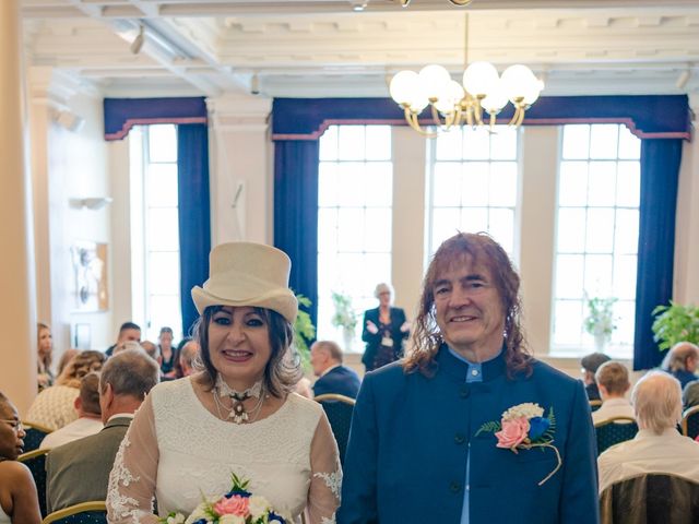 Sue and Steiner's Wedding in Hull, East Riding of Yorkshire 28
