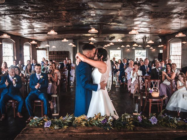 Liam and Amy's Wedding in Derby, Derbyshire 6