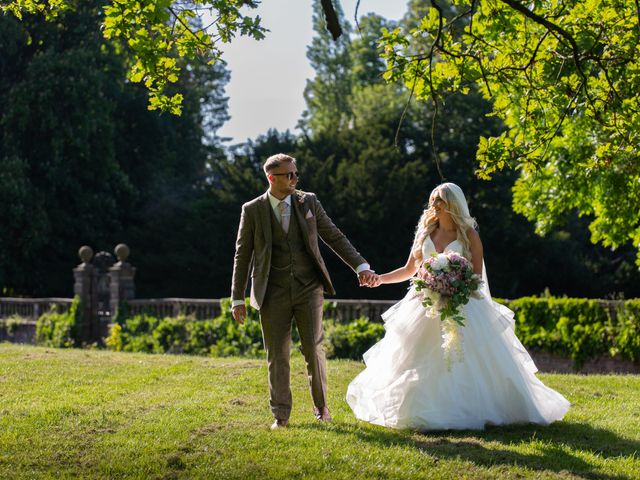 Aaron and Abbie&apos;s Wedding in Market Bosworth, Warwickshire 16