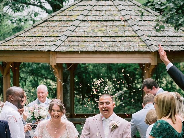 Wayne and Melissa 's Wedding in Daventry, Northamptonshire 7