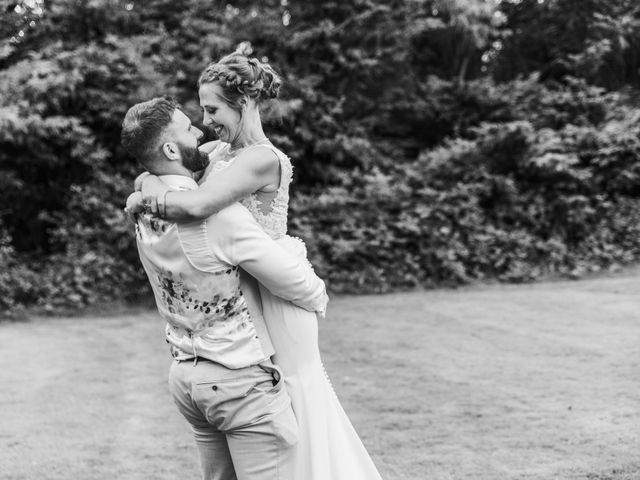 Todd and Beth's Wedding in Tonbridge, Kent 52