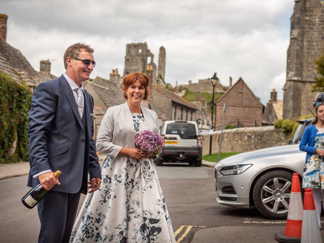 Daniel and Agnieszka&apos;s Wedding in Corfe Castle, Dorset 9
