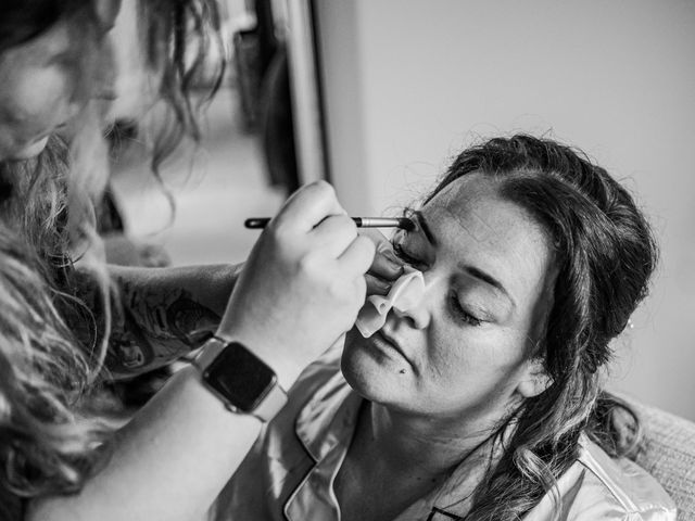 Emma and Ash&apos;s Wedding in Nottingham, Nottinghamshire 4