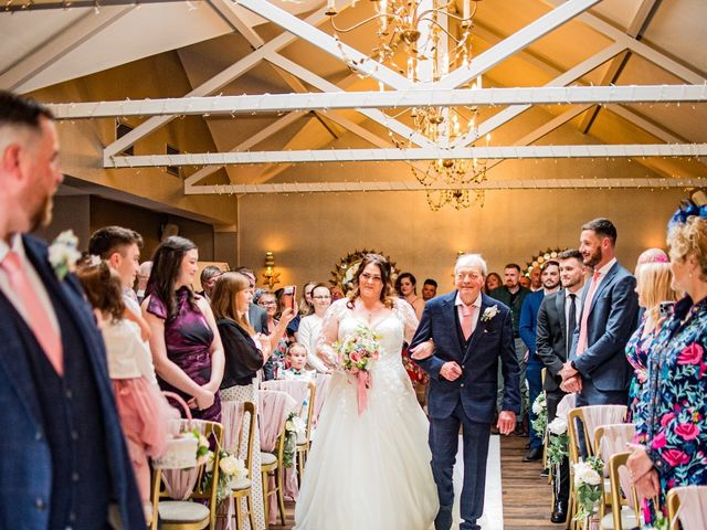 Emma and Ash&apos;s Wedding in Nottingham, Nottinghamshire 28