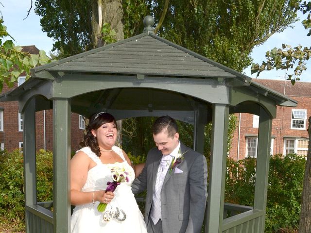 Sean and Ellis&apos;s Wedding in Welwyn Garden City, Hertfordshire 9