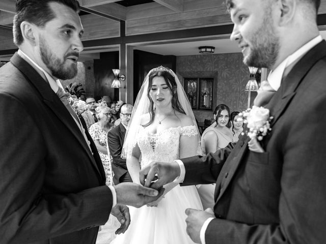Ben and Bethany&apos;s Wedding in Ely, Cambridgeshire 24