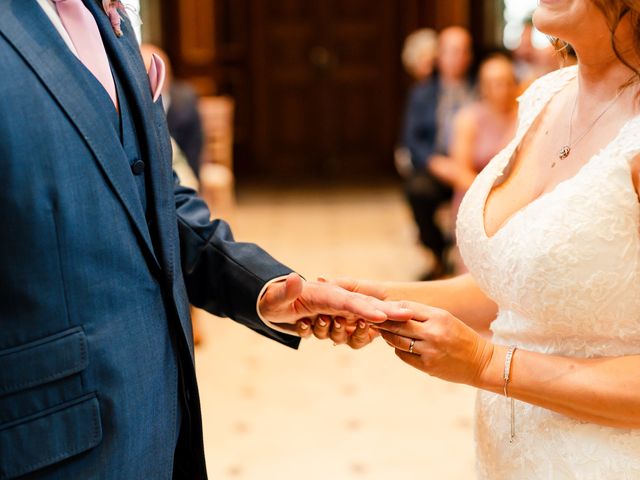 Daniel and Vikki&apos;s Wedding in Rugby, Warwickshire 13