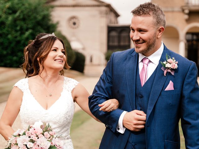 Daniel and Vikki&apos;s Wedding in Rugby, Warwickshire 27