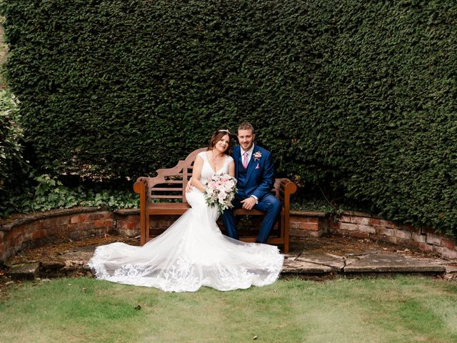 Daniel and Vikki&apos;s Wedding in Rugby, Warwickshire 28