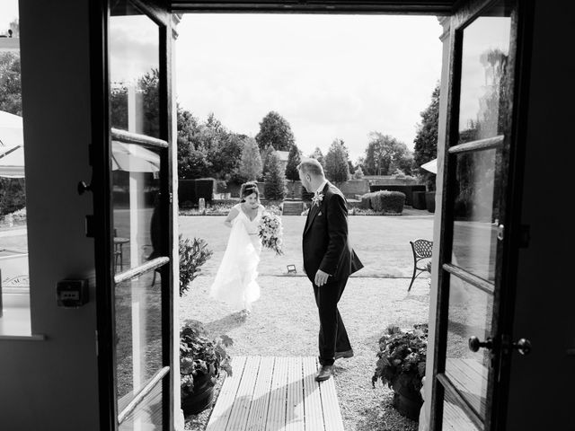 Daniel and Vikki&apos;s Wedding in Rugby, Warwickshire 37