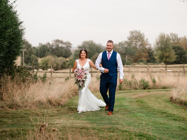 Daniel and Vikki&apos;s Wedding in Rugby, Warwickshire 42