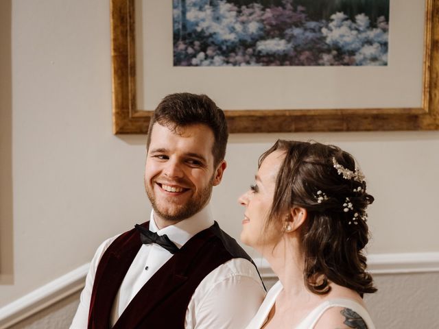 Decland and Lauren's Wedding in Gloucester, Gloucestershire 31