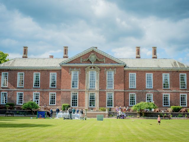 Wendy and Alan&apos;s Wedding in Market Bosworth, Leicestershire 5