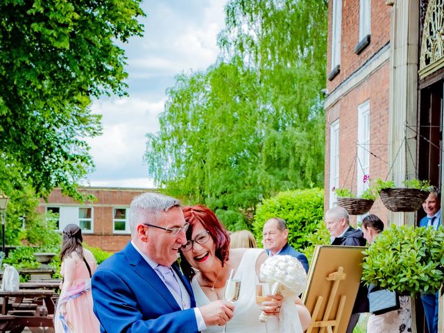 Wendy and Alan&apos;s Wedding in Market Bosworth, Leicestershire 11