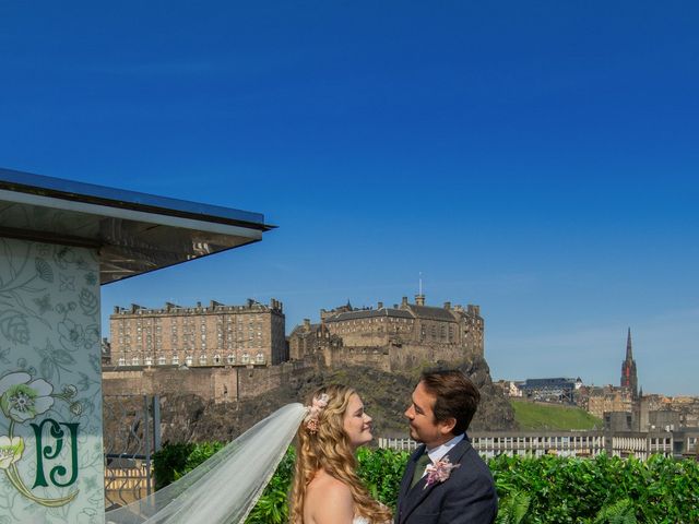 Tim and Bonnie&apos;s Wedding in Edinburgh, Lothian &amp; Borders 5