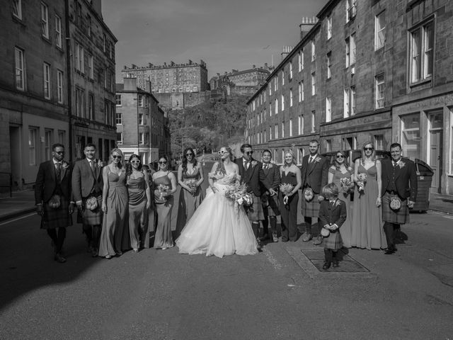 Tim and Bonnie&apos;s Wedding in Edinburgh, Lothian &amp; Borders 8