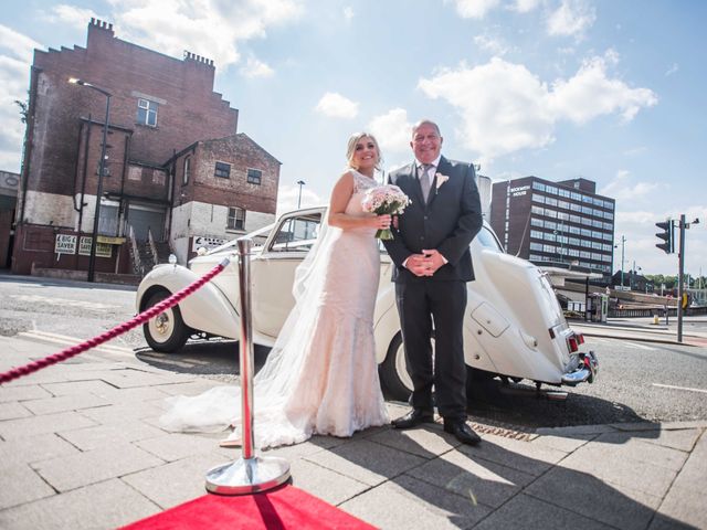 Sean and Katy&apos;s Wedding in Stockport, Greater Manchester 9