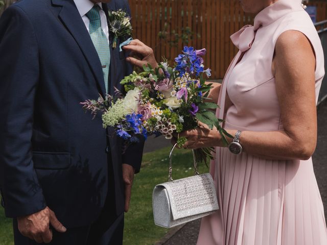 Karolis and Laura's Wedding in Edinburgh, Lothian &amp; Borders 3