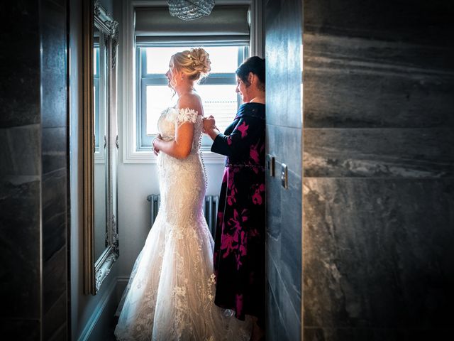 Adam and Antonia&apos;s Wedding in Kingston Upon Hull, East Riding of Yorkshire 36