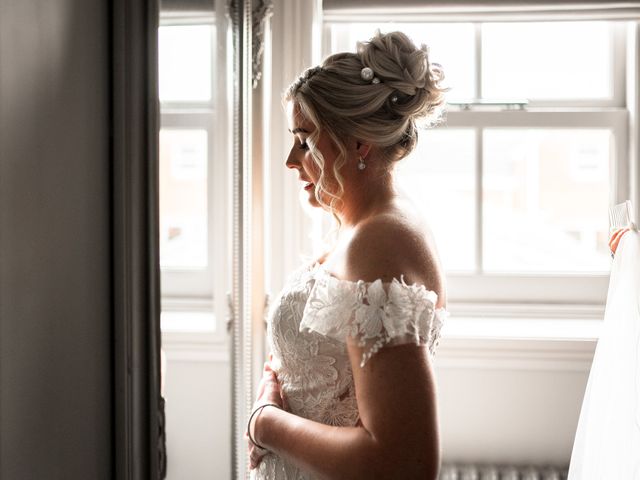 Adam and Antonia&apos;s Wedding in Kingston Upon Hull, East Riding of Yorkshire 38