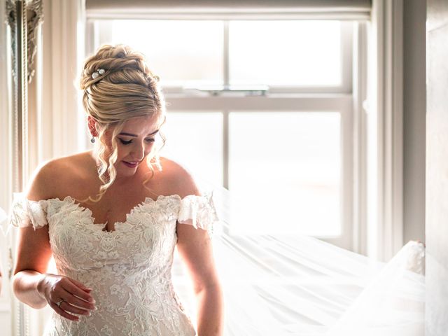 Adam and Antonia&apos;s Wedding in Kingston Upon Hull, East Riding of Yorkshire 40