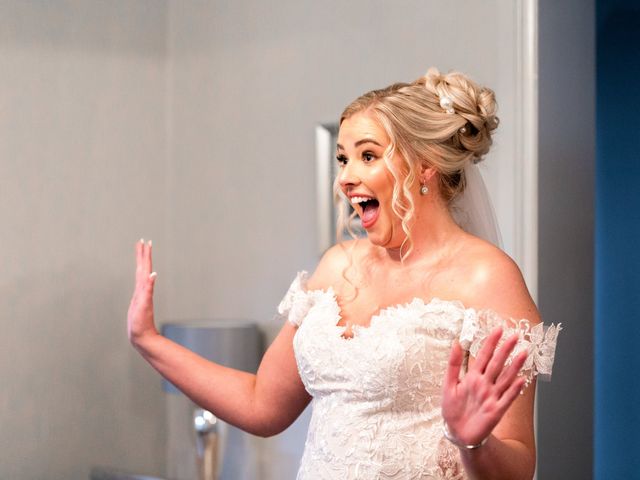 Adam and Antonia&apos;s Wedding in Kingston Upon Hull, East Riding of Yorkshire 43