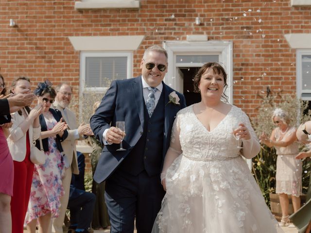 Steve and Karen&apos;s Wedding in Bromsgrove, Worcestershire 2