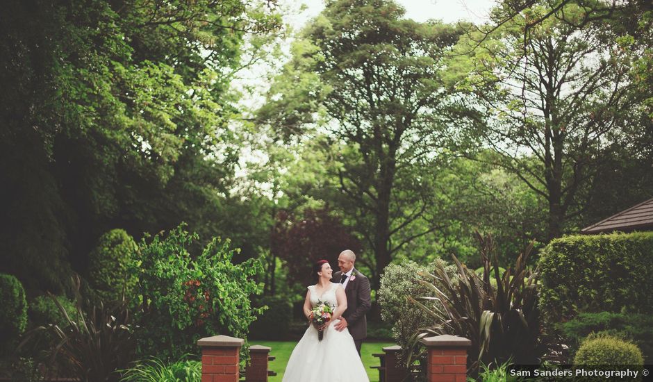 Zoe and Michael's Wedding in Westhoughton, Lancashire