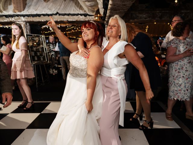 Jonny and Kiera's Wedding in Stadhampton, Oxfordshire 39