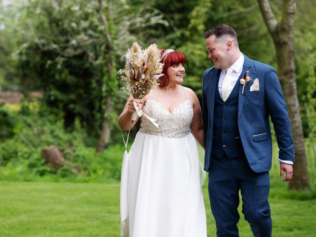 Jonny and Kiera's Wedding in Stadhampton, Oxfordshire 42