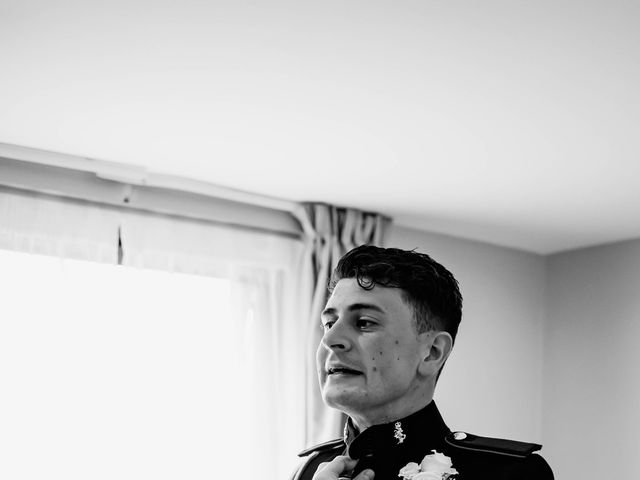 Victoria and Hugh's Wedding in Swindon, Wiltshire 8