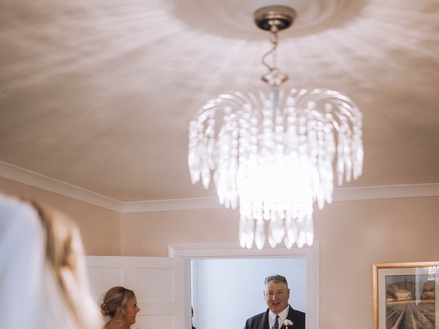 Victoria and Hugh's Wedding in Swindon, Wiltshire 10