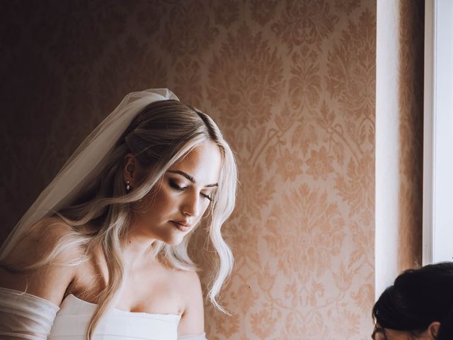 Victoria and Hugh's Wedding in Swindon, Wiltshire 12