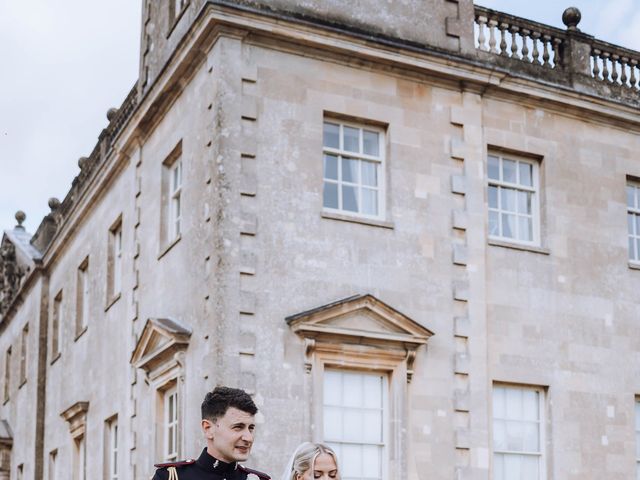 Victoria and Hugh's Wedding in Swindon, Wiltshire 19