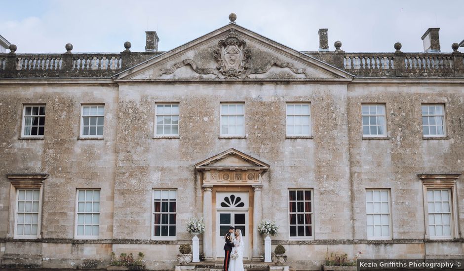 Victoria and Hugh's Wedding in Swindon, Wiltshire