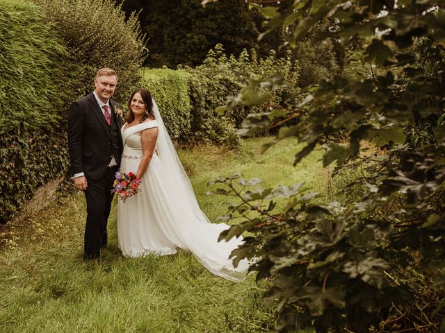 Ryan and Laura's Wedding in Northampton, Northamptonshire 13