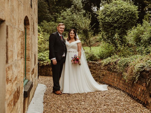 Ryan and Laura's Wedding in Northampton, Northamptonshire 17